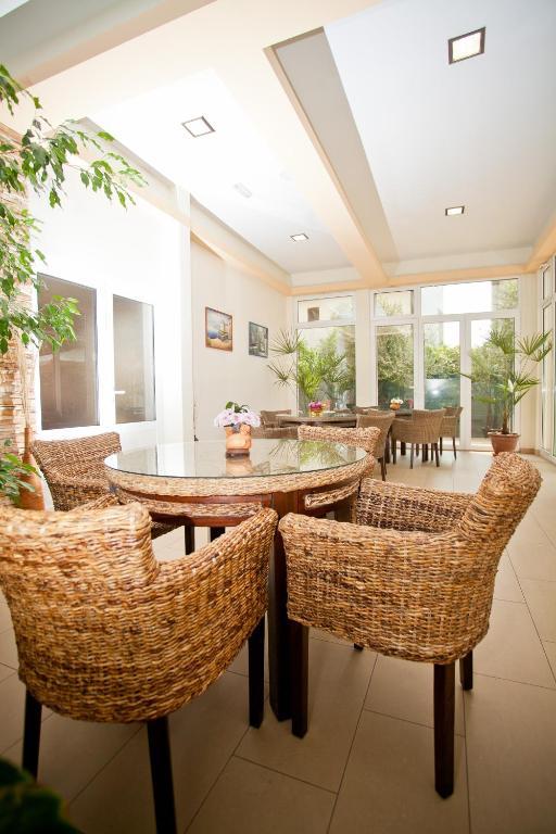 Residence Bella Budva Bagian luar foto